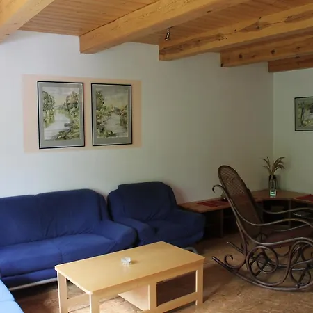 House Krkavec * Veseli nad Luznici